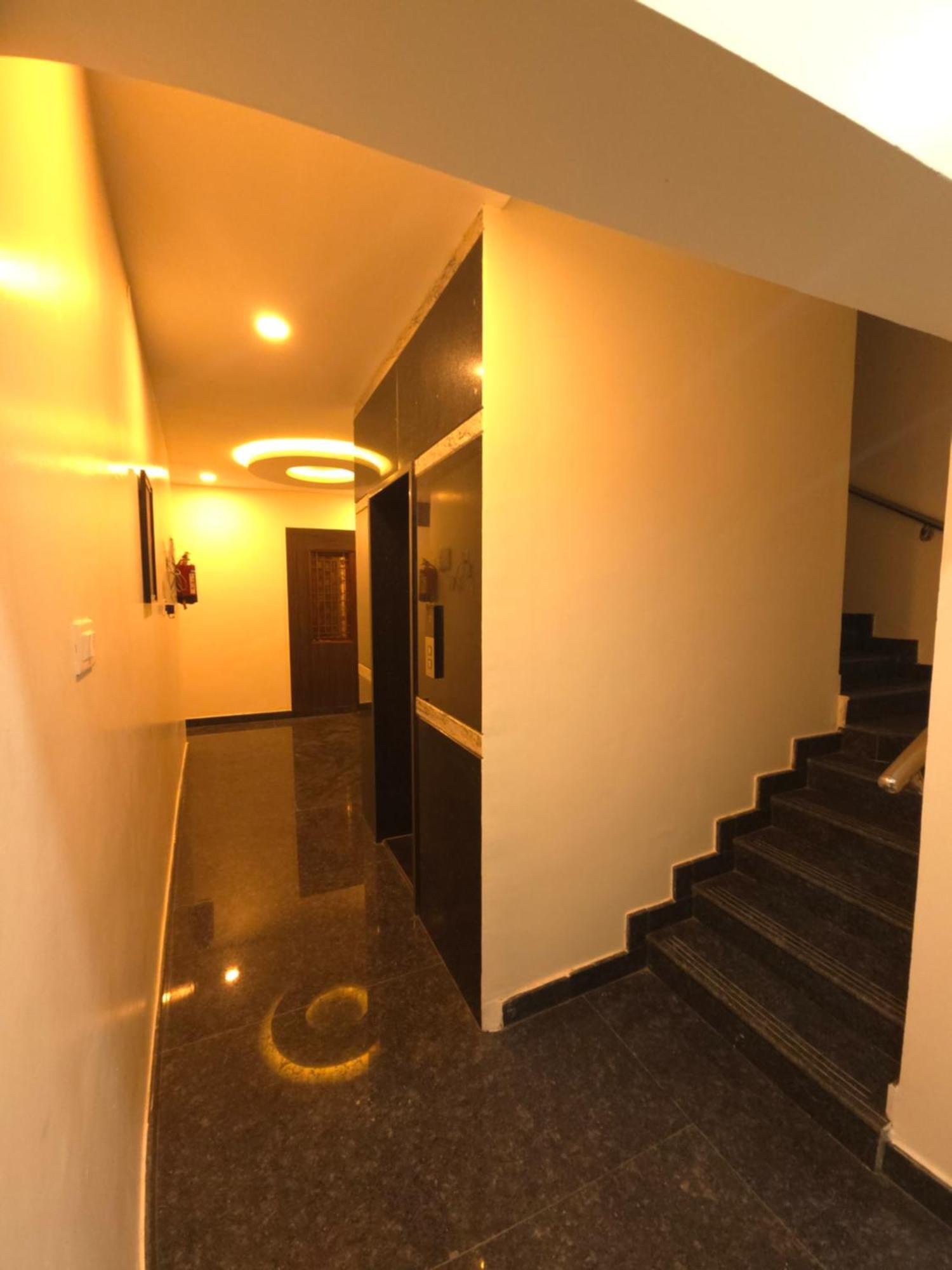 Hotel Shreem Sesha Sai Residency Tiruvannāmalai Exterior foto