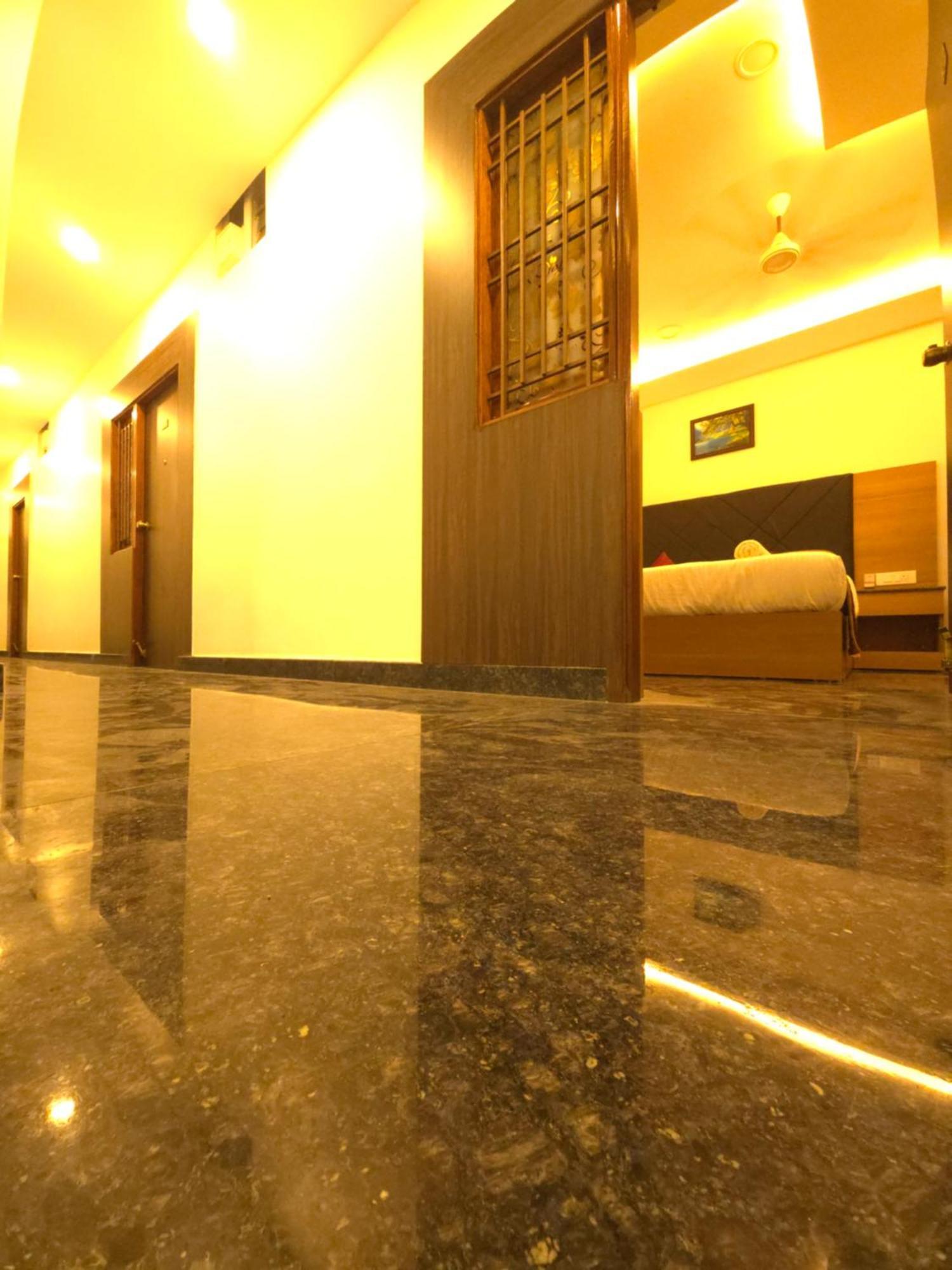 Hotel Shreem Sesha Sai Residency Tiruvannāmalai Exterior foto